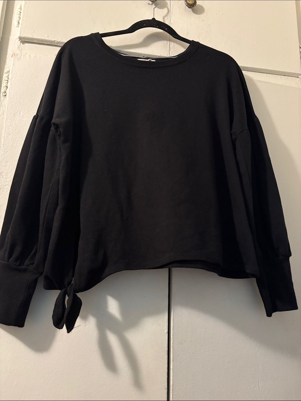 Cupid Black Tie-Hem Cropped Sweatshirt